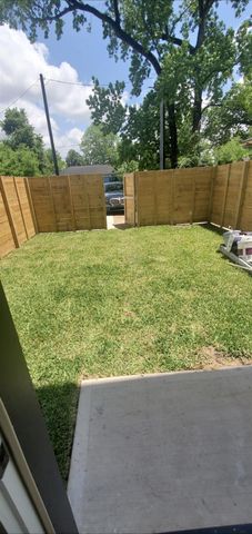 9433 Pembrook Street A, Houston, TX 77016