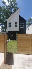 9433 Pembrook Street A, Houston, TX 77016