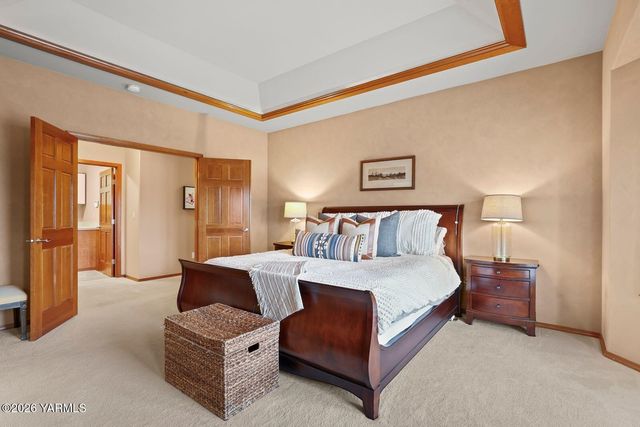 11105 Zier Rd, Yakima, WA 98908