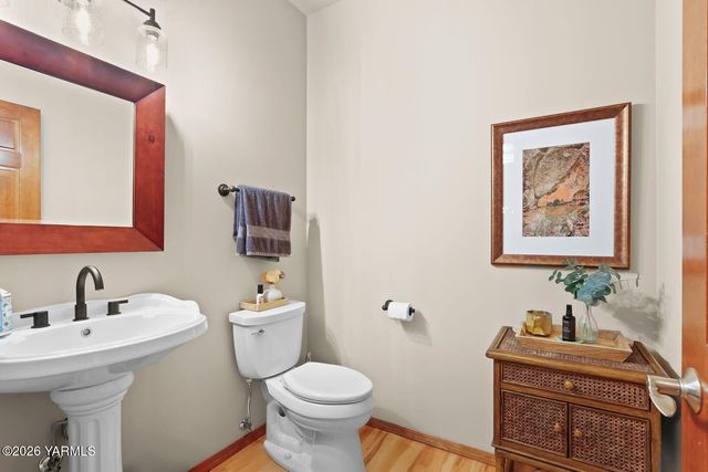 11105 Zier Rd, Yakima, WA 98908