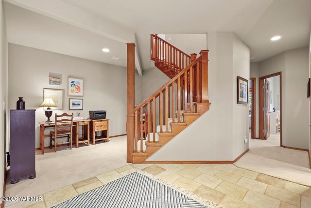 11105 Zier Rd, Yakima, WA 98908