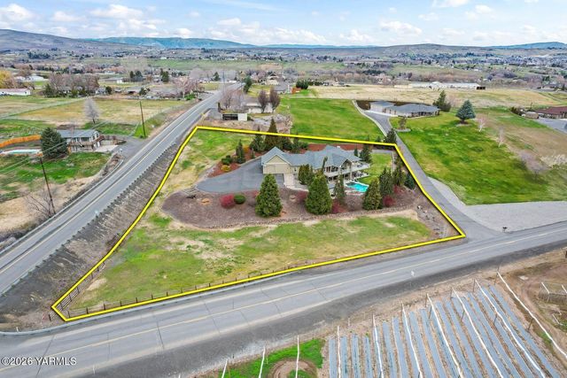 11105 Zier Rd, Yakima, WA 98908