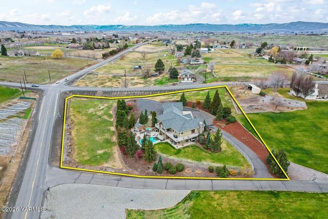 11105 Zier Rd, Yakima, WA 98908