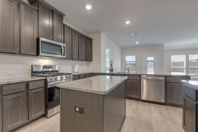 3017 Cobalt Drive, Aubrey, TX 76227