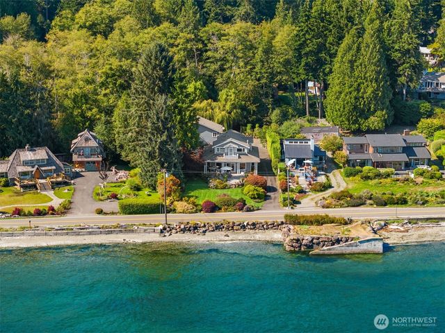 10075 Manitou Beach Drive NE, Bainbridge Island, WA 98110