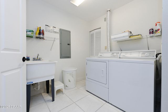 2300 N Atlantic Ave Unit 203, Daytona Beach, FL 32118