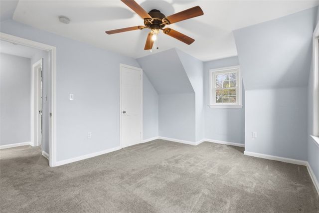 2012 Pleasant St, Bethel Park, PA 15102