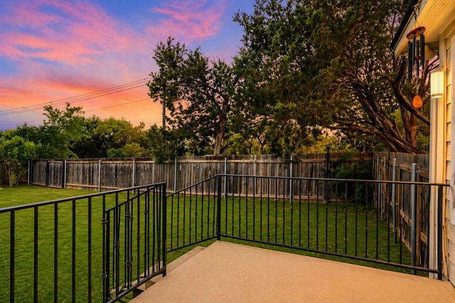 2001 Rain Water DR, Austin, TX 78734