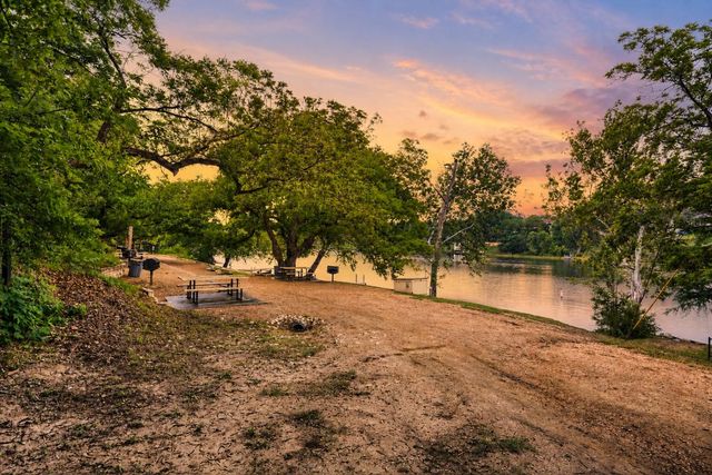 2001 Rain Water DR, Austin, TX 78734