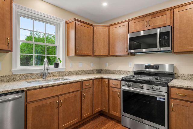 5A Violette Drive, Epping, NH 03042