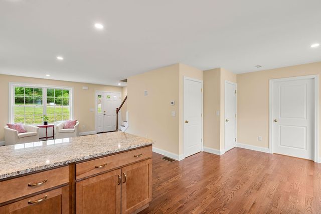 5A Violette Drive, Epping, NH 03042