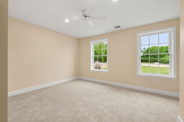 5A Violette Drive, Epping, NH 03042