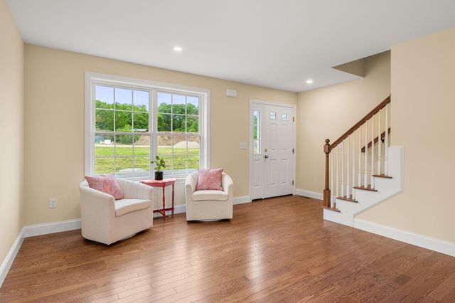 5A Violette Drive, Epping, NH 03042