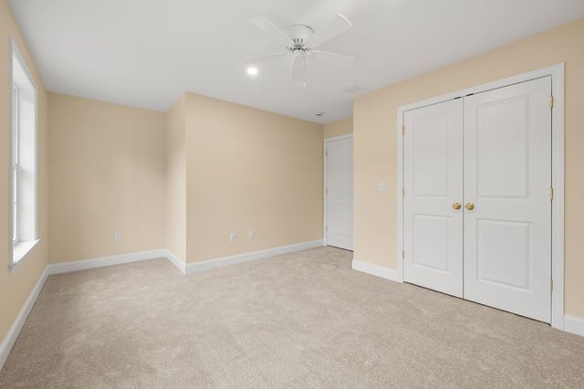5A Violette Drive, Epping, NH 03042