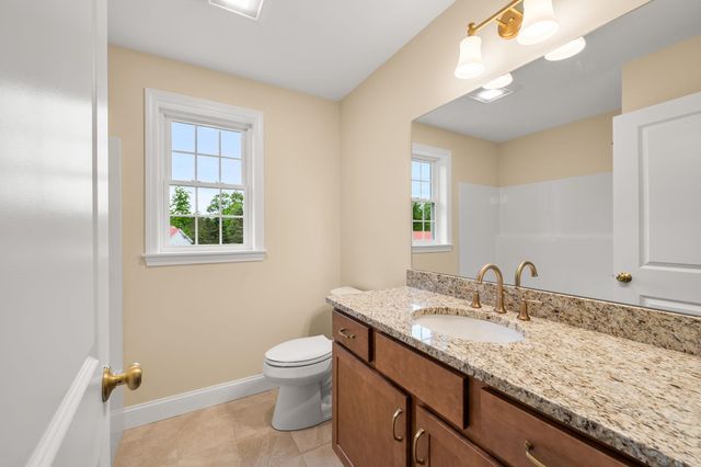 5A Violette Drive, Epping, NH 03042