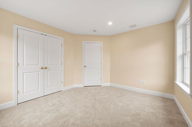 5A Violette Drive, Epping, NH 03042