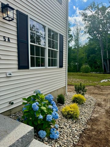 5A Violette Drive, Epping, NH 03042
