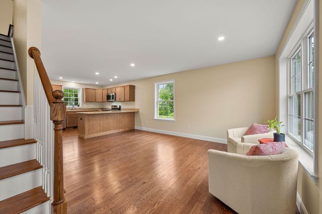 5A Violette Drive, Epping, NH 03042