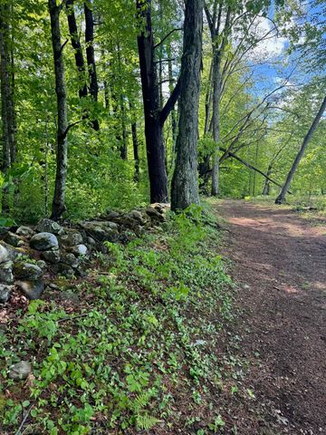 5A Violette Drive, Epping, NH 03042