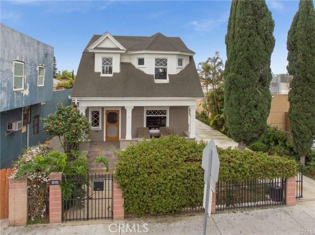 610 E 4th Street, Santa Ana, CA 92701