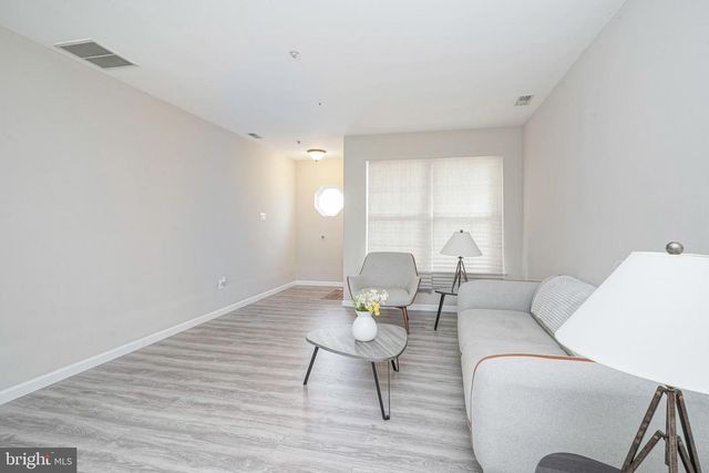 127 BUCKINGHAM WAY, Mount Laurel, NJ 08054