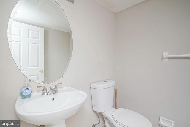 127 BUCKINGHAM WAY, Mount Laurel, NJ 08054