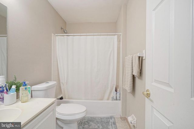127 BUCKINGHAM WAY, Mount Laurel, NJ 08054
