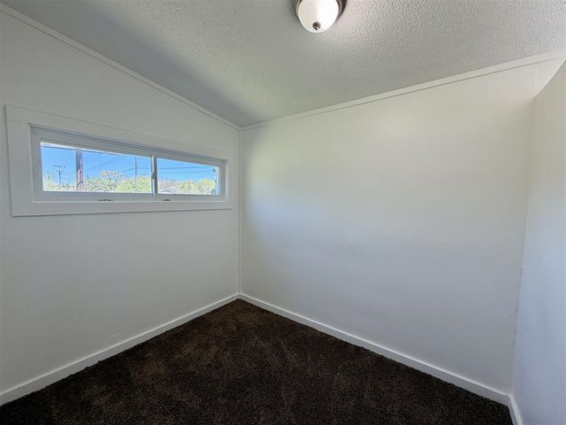3261 Whitehall Road, Muskegon, MI 49445