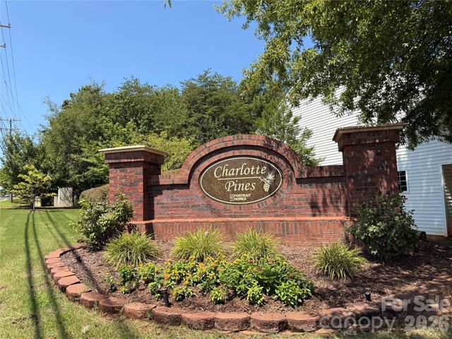 13927 Singleleaf Lane, Charlotte, NC 28278