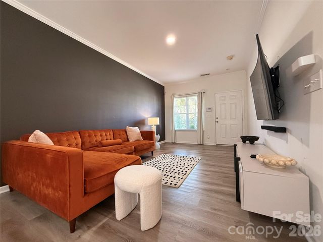 13927 Singleleaf Lane, Charlotte, NC 28278
