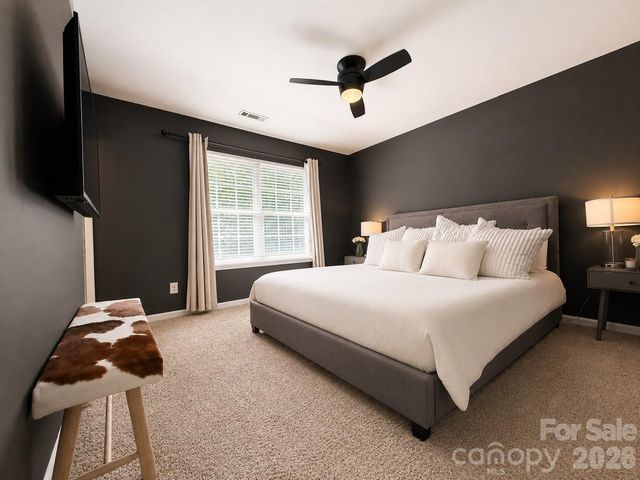 13927 Singleleaf Lane, Charlotte, NC 28278