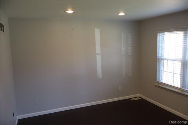 36806 Park Place Drive, Sterling Heights, MI 48310