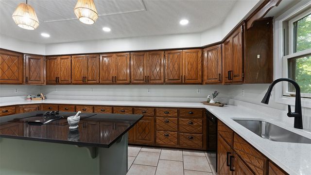 44 Sandwick Drive, Bella Vista, AR 72715