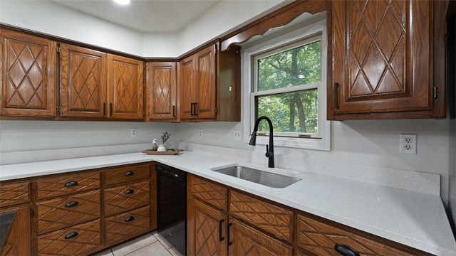 44 Sandwick Drive, Bella Vista, AR 72715