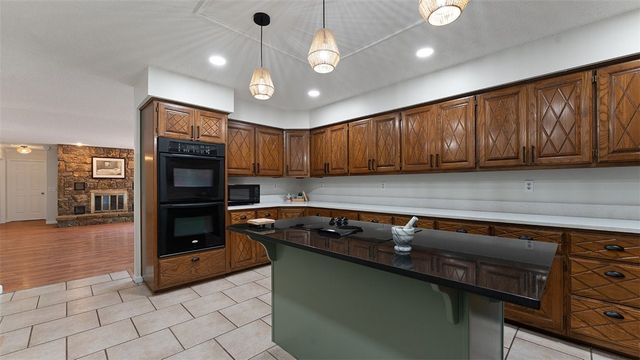 44 Sandwick Drive, Bella Vista, AR 72715