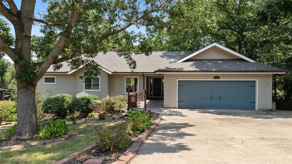 44 Sandwick Drive, Bella Vista, AR 72715