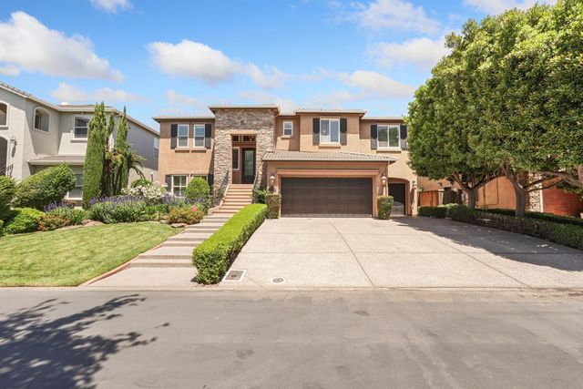 6153 Riverbank Cir, Stockton, CA 95219
