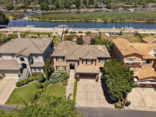 6153 Riverbank Cir, Stockton, CA 95219