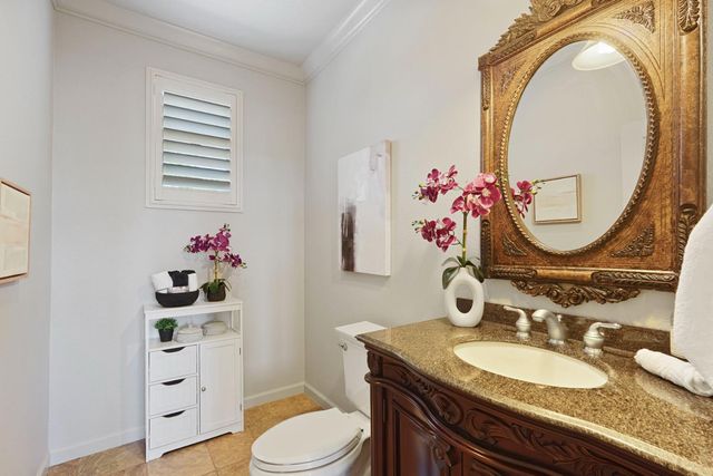 6153 Riverbank Cir, Stockton, CA 95219