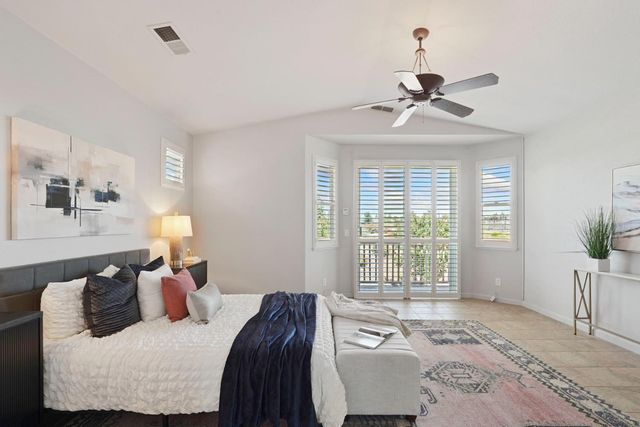 6153 Riverbank Cir, Stockton, CA 95219
