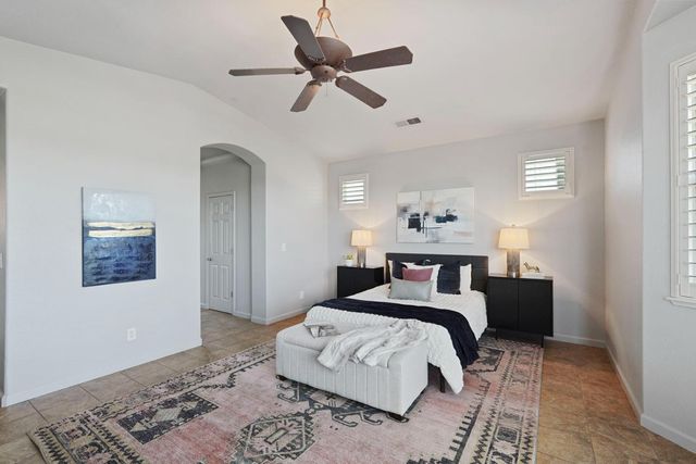 6153 Riverbank Cir, Stockton, CA 95219