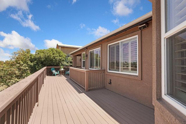 6153 Riverbank Cir, Stockton, CA 95219