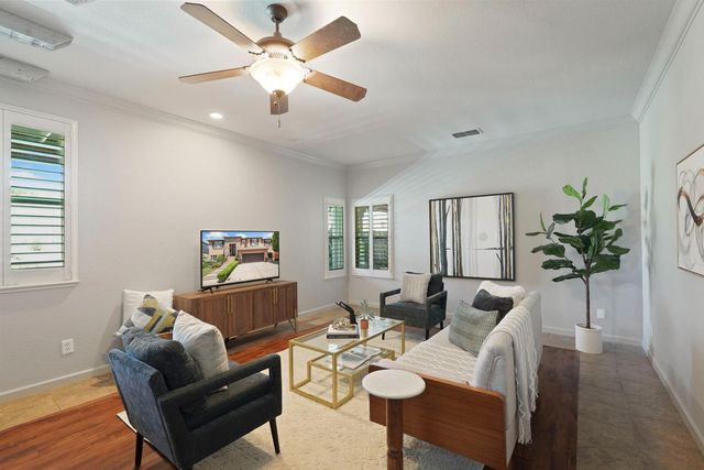 6153 Riverbank Cir, Stockton, CA 95219