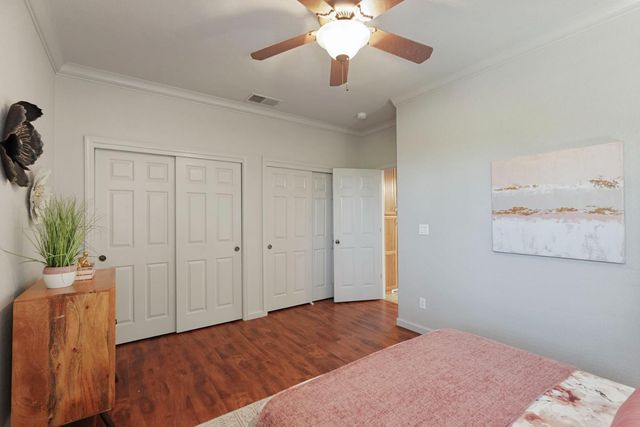 6153 Riverbank Cir, Stockton, CA 95219