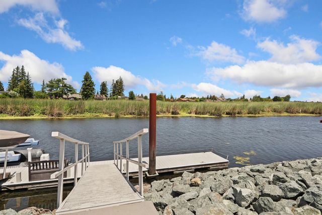 6153 Riverbank Cir, Stockton, CA 95219