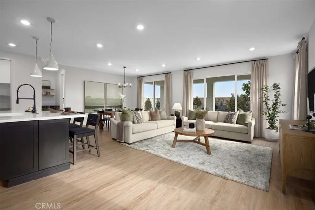 3235 E Avenue J-4, Lancaster, CA 93535