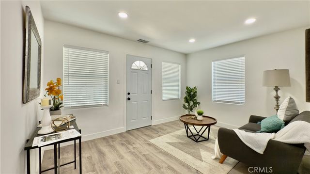 2340 N Thomas, Los Angeles, CA 90031