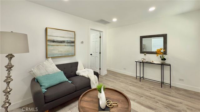 2340 N Thomas, Los Angeles, CA 90031