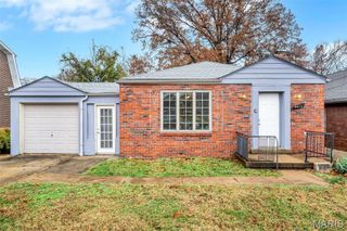 9017 Tudor Avenue, Overland, MO 63114