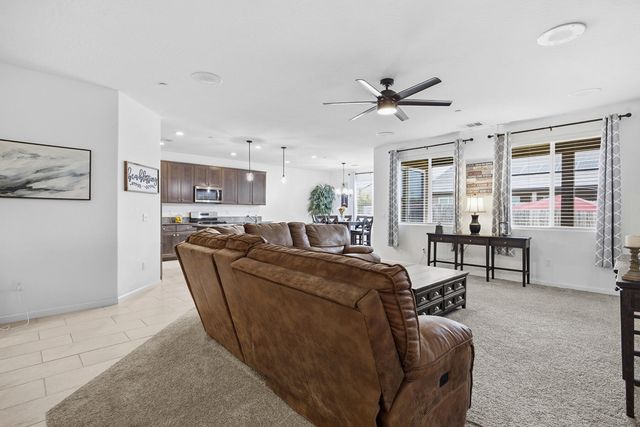 3445 N Atwood Court, Visalia, CA 93291